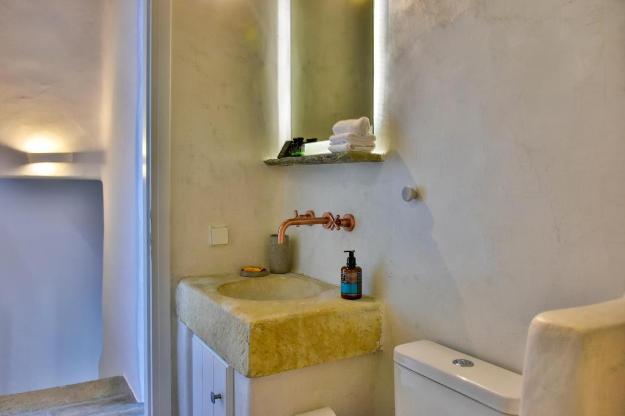 Living Theros Luxury Otel 3*