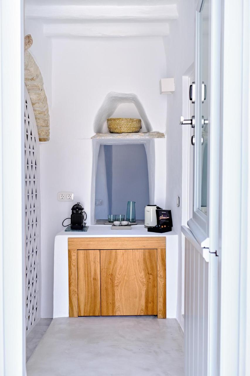 Living Theros Luxury Otel 3*