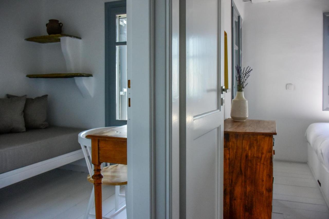 Отель Living Theros Luxury Kardhiani