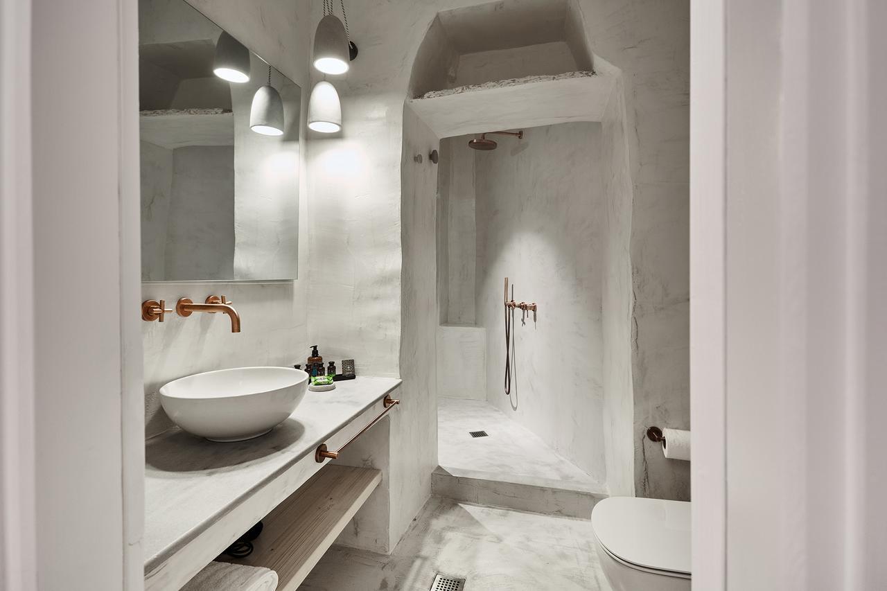 Отель Living Theros Luxury 3*