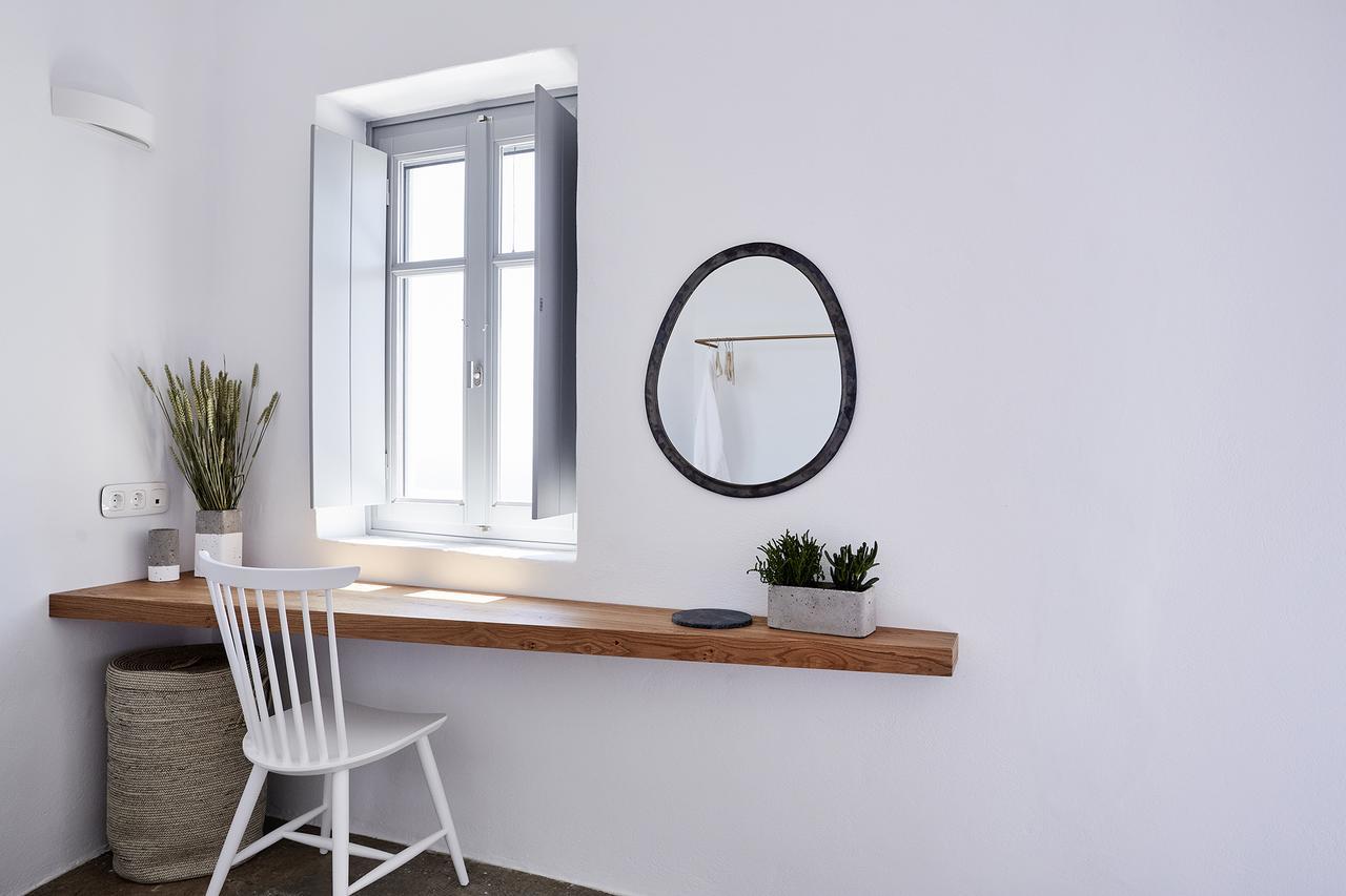 Living Theros Luxury Отель