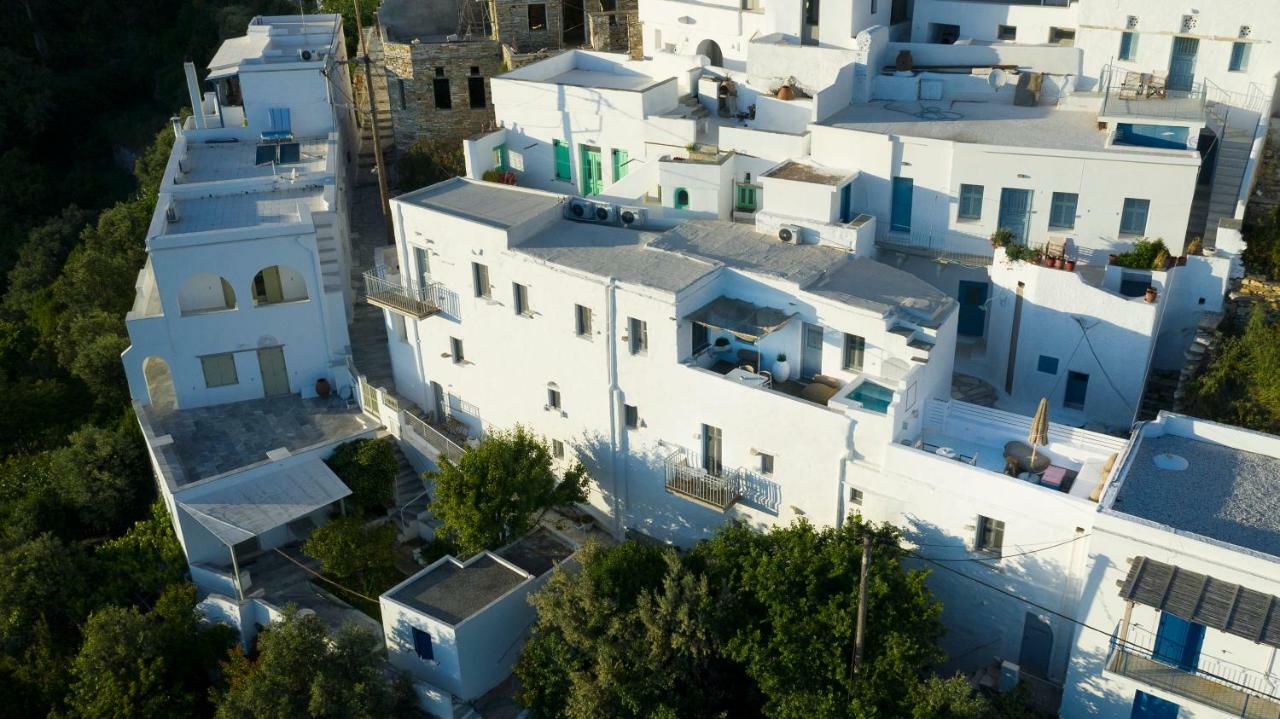 Отель Living Theros Luxury 3*